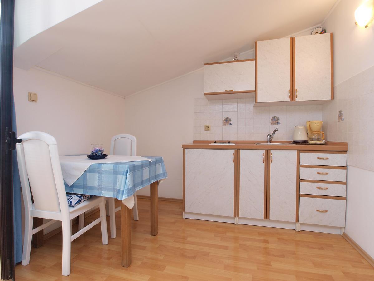 Apartments Milan 1048 Rovinj Bagian luar foto