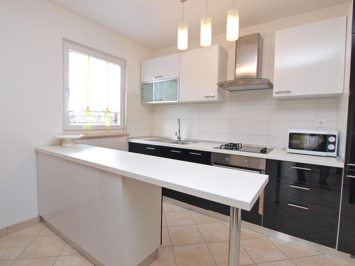 Apartments Milan 1048 Rovinj Bagian luar foto