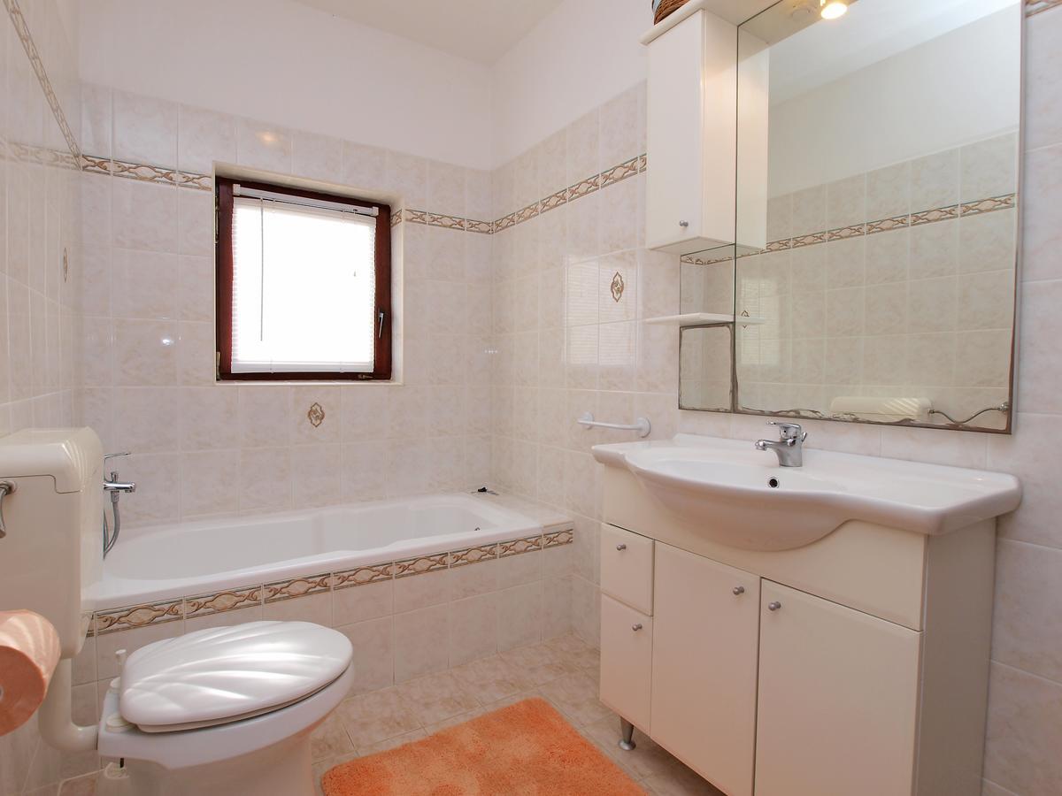 Apartments Milan 1048 Rovinj Bagian luar foto